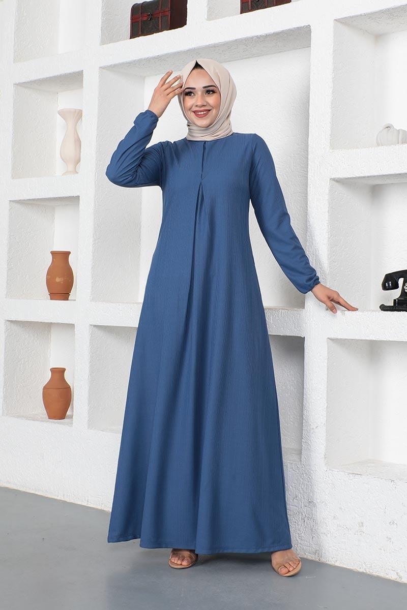 A Pleated Model Dress