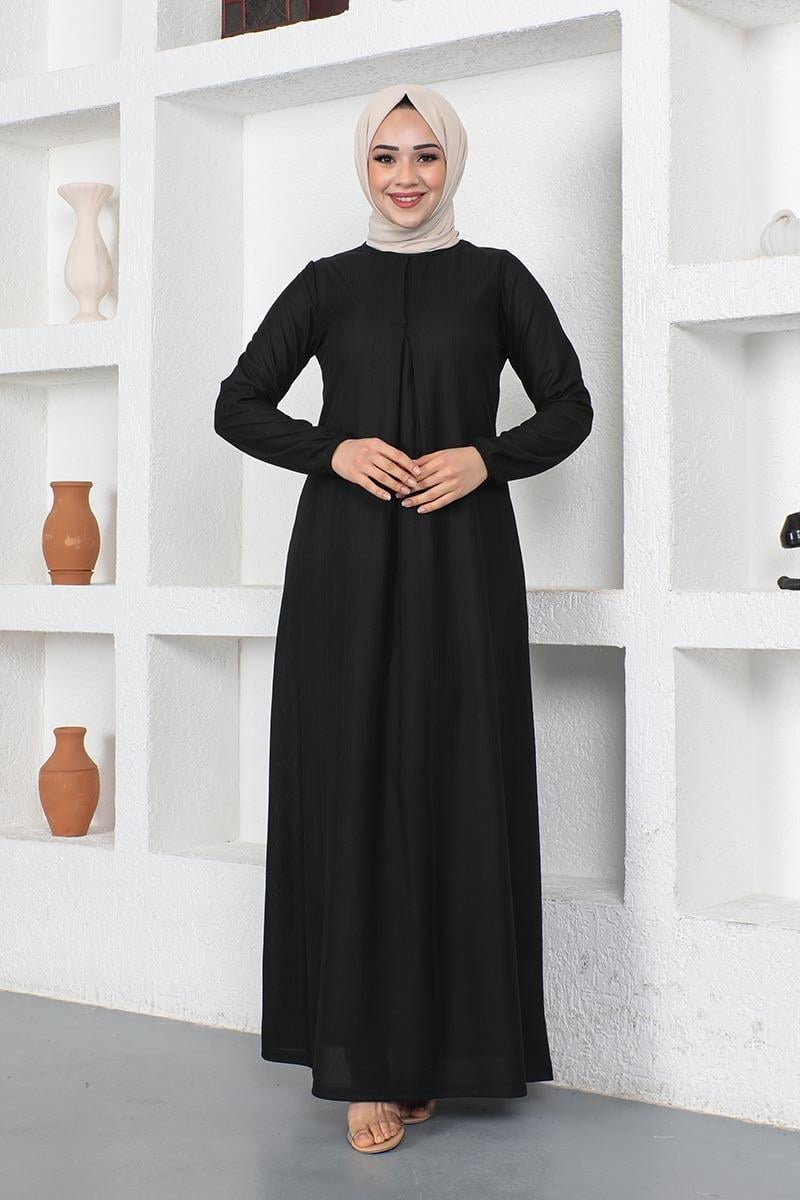 A Pleated Model Dress