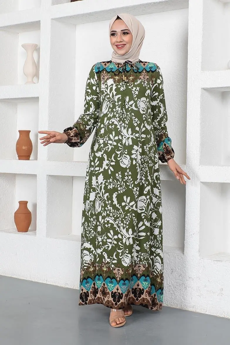 A Pleated Model Hijab Dress-detail