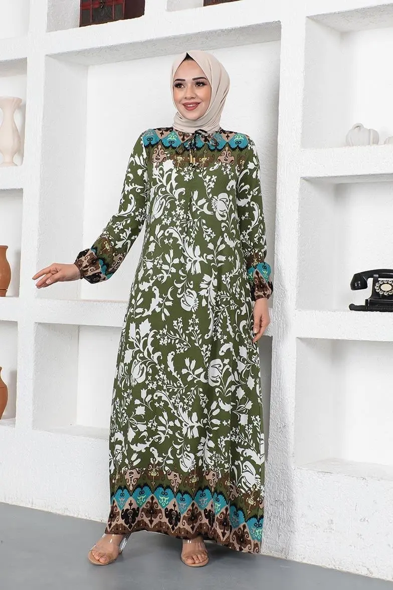 A Pleated Model Hijab Dress-detail