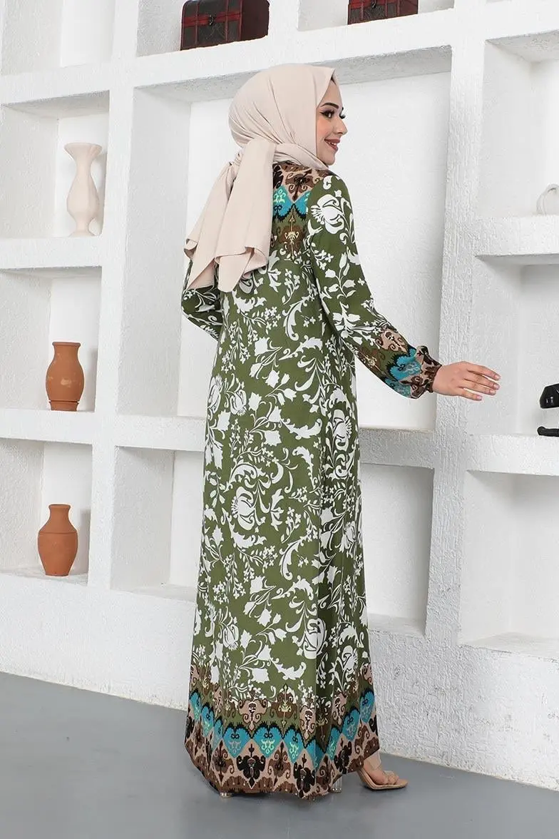 A Pleated Model Hijab Dress-detail