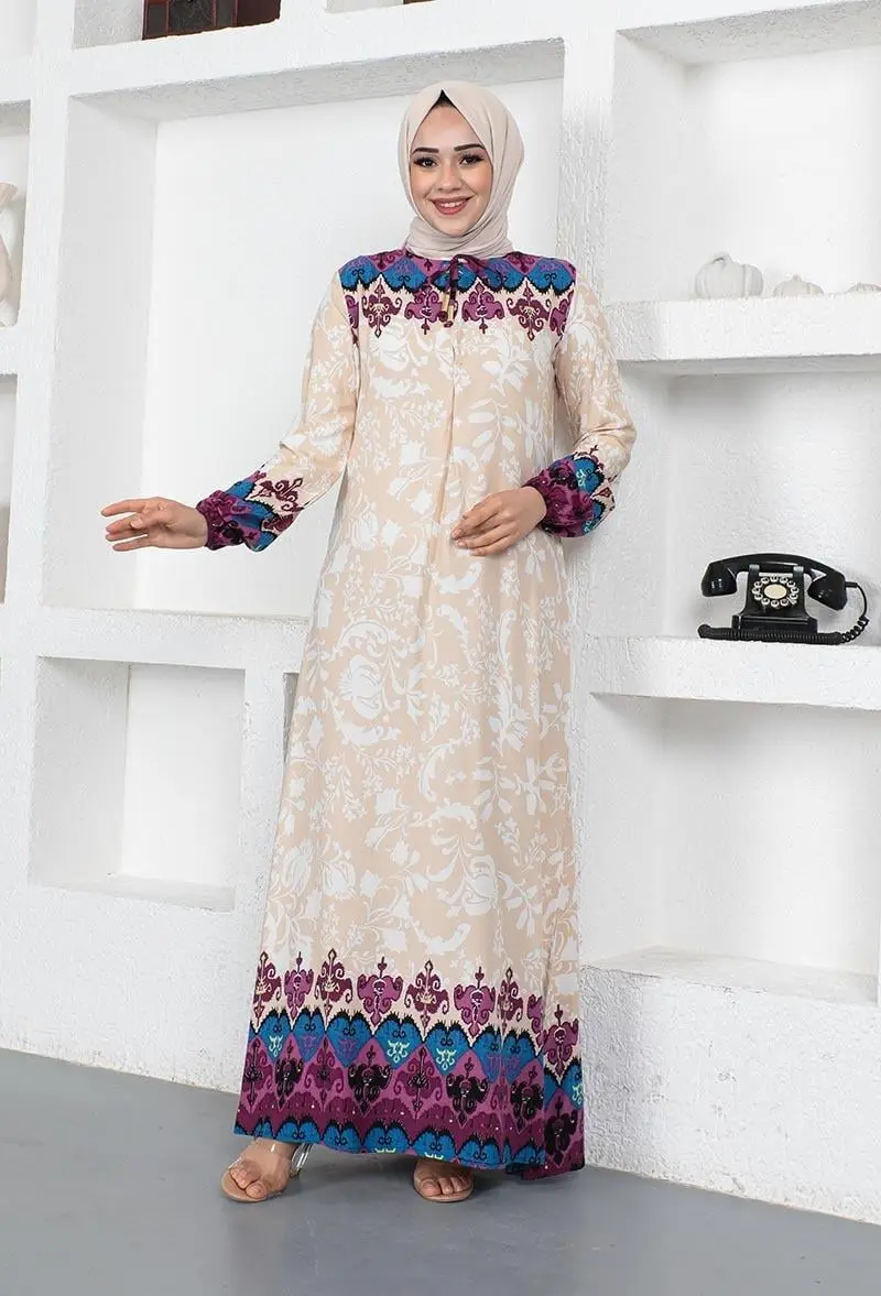 A Pleated Model Hijab Dress-detail