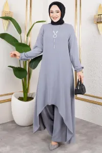 Asymmetrical Suit With Necklace