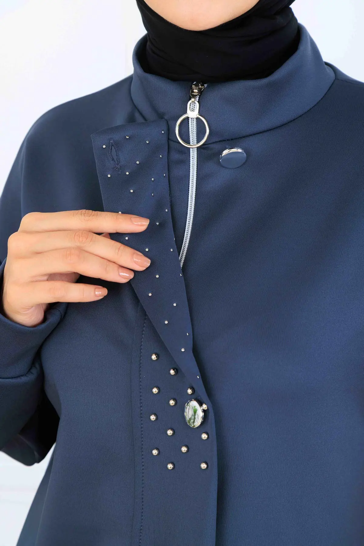 Beaded Detailed Scuba Two Piece Set-detail