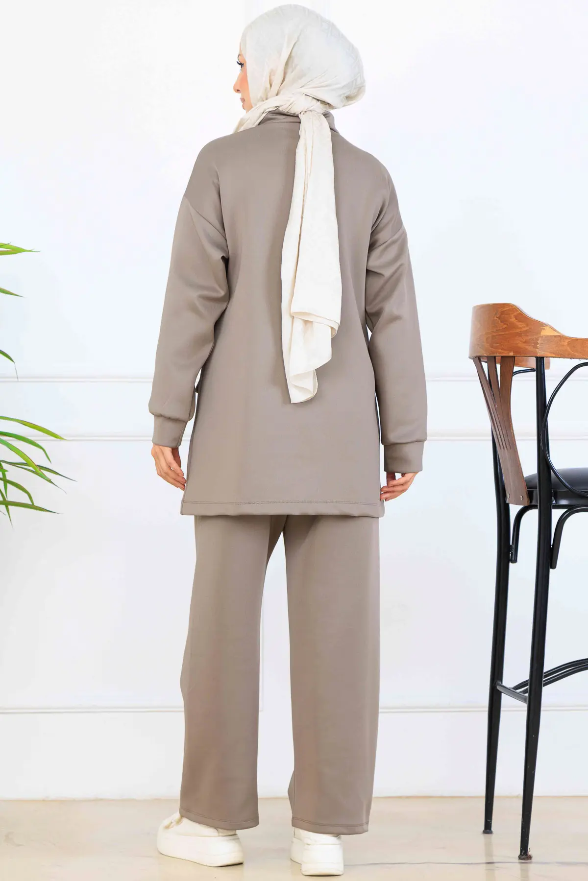 Beaded Detailed Scuba Two Piece Set-detail