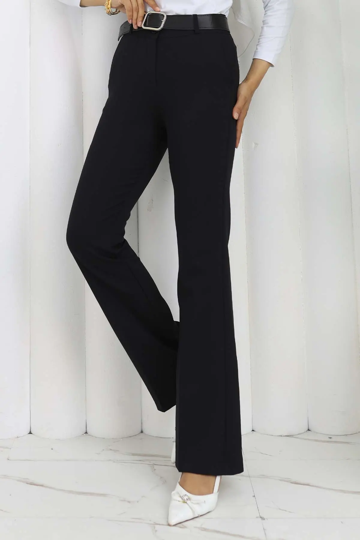 Belted Bell-bottom Trousers-detail