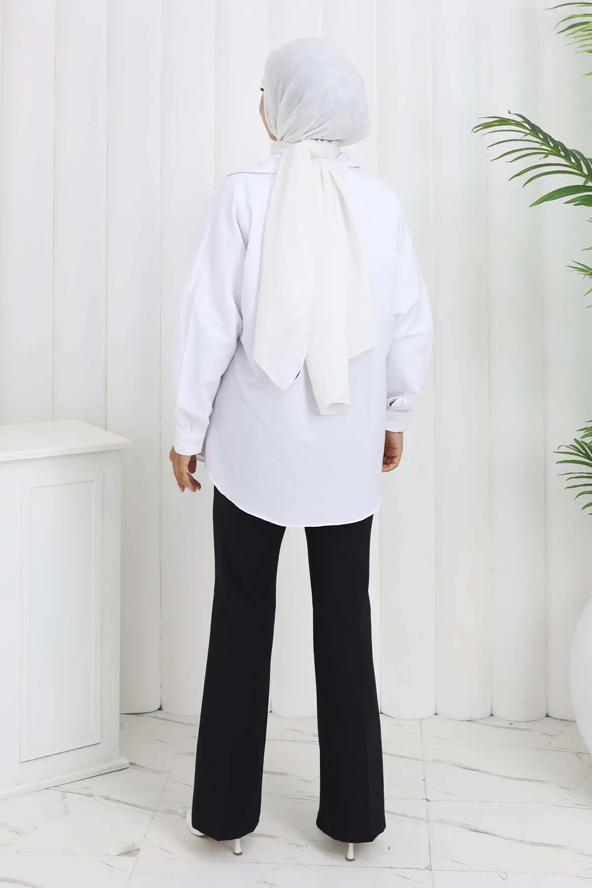 Belted Bell-bottom Trousers-detail