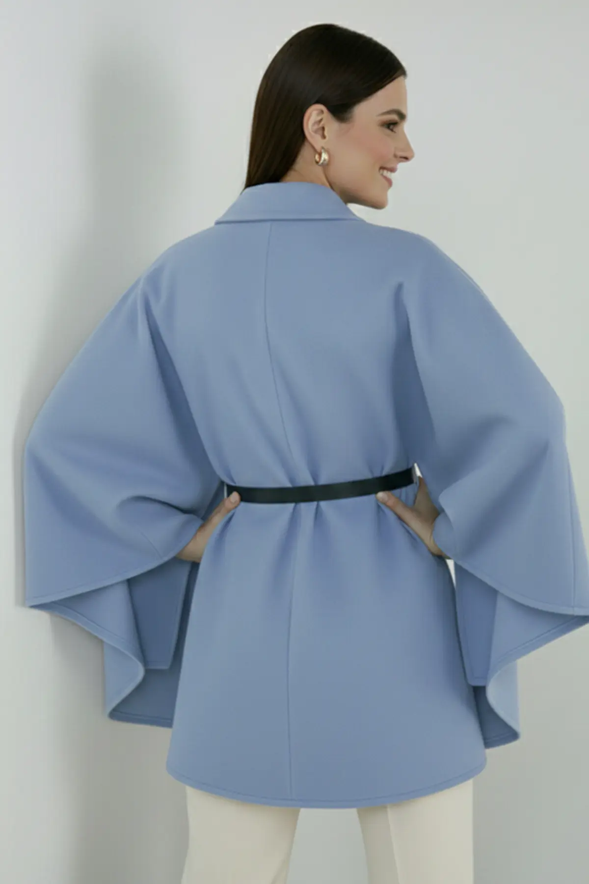 Belted Cashmere Poncho-detail
