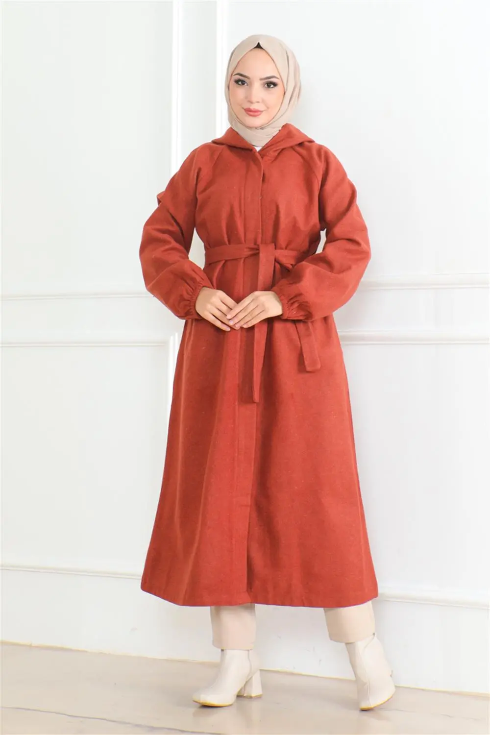 Belted Hijab Coat-detail