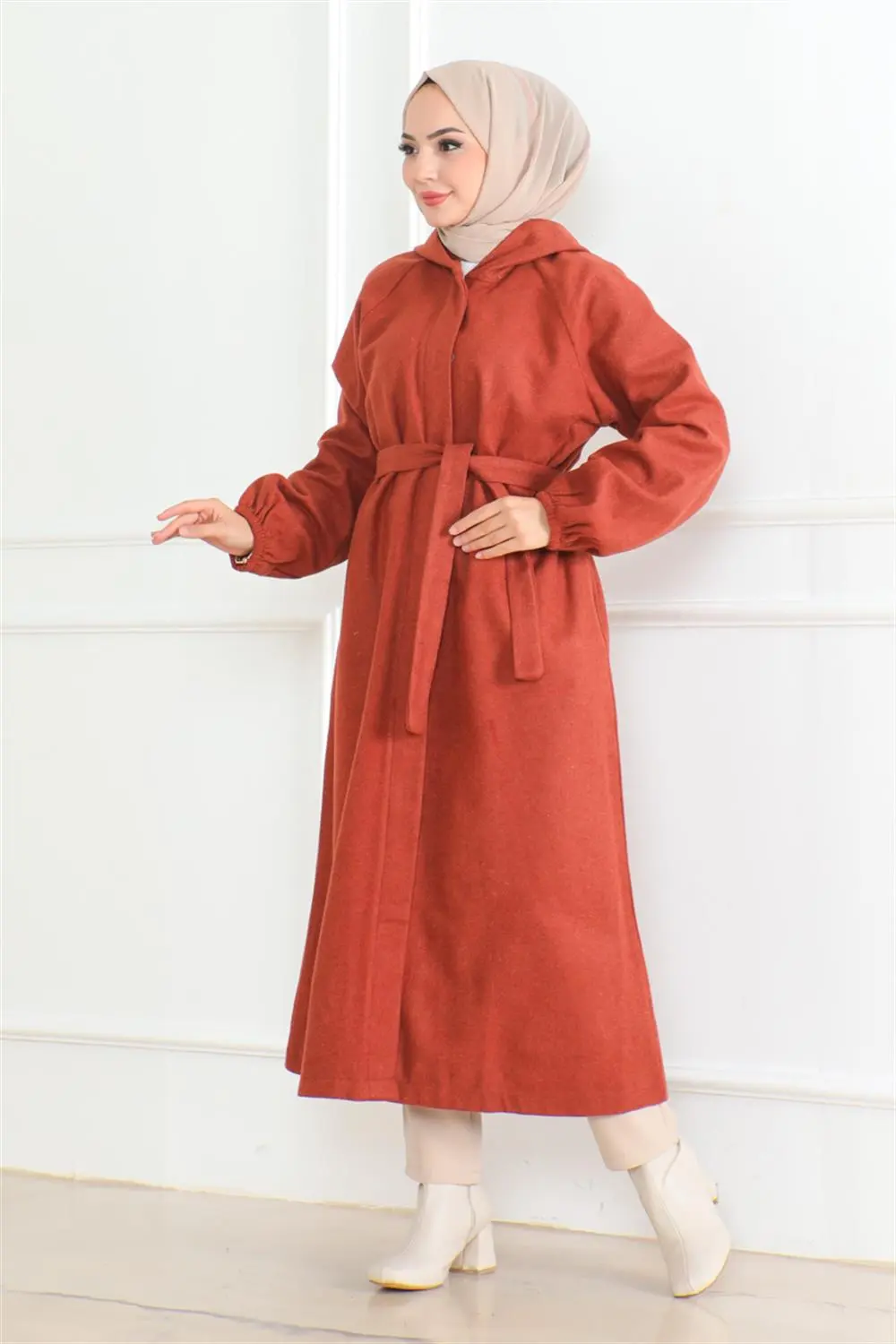 Belted Hijab Coat-detail