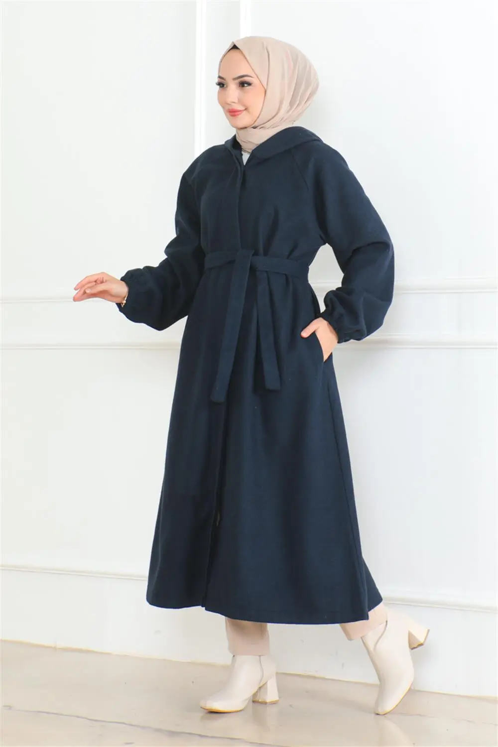 Belted Hijab Coat-detail