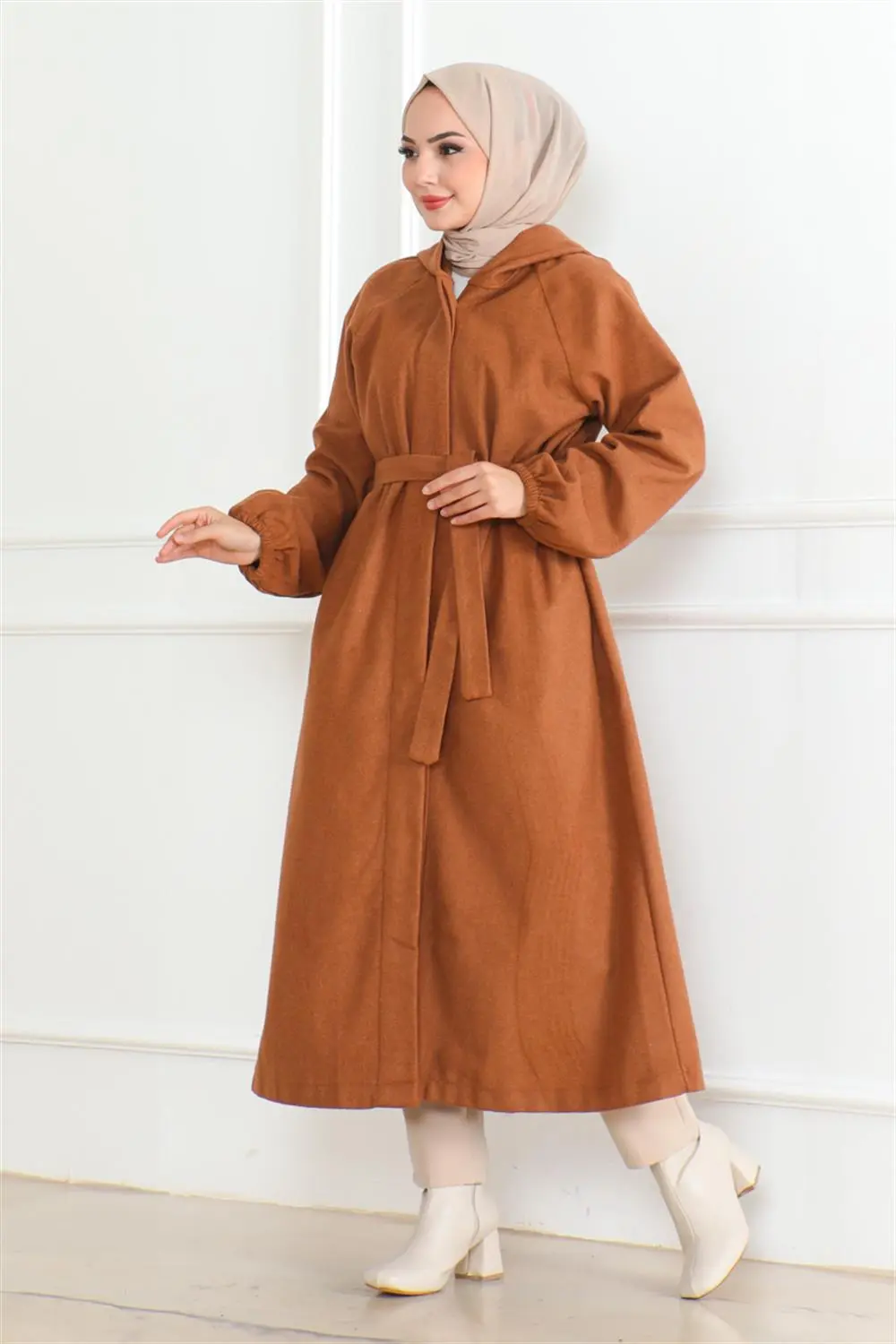 Belted Hijab Coat-detail