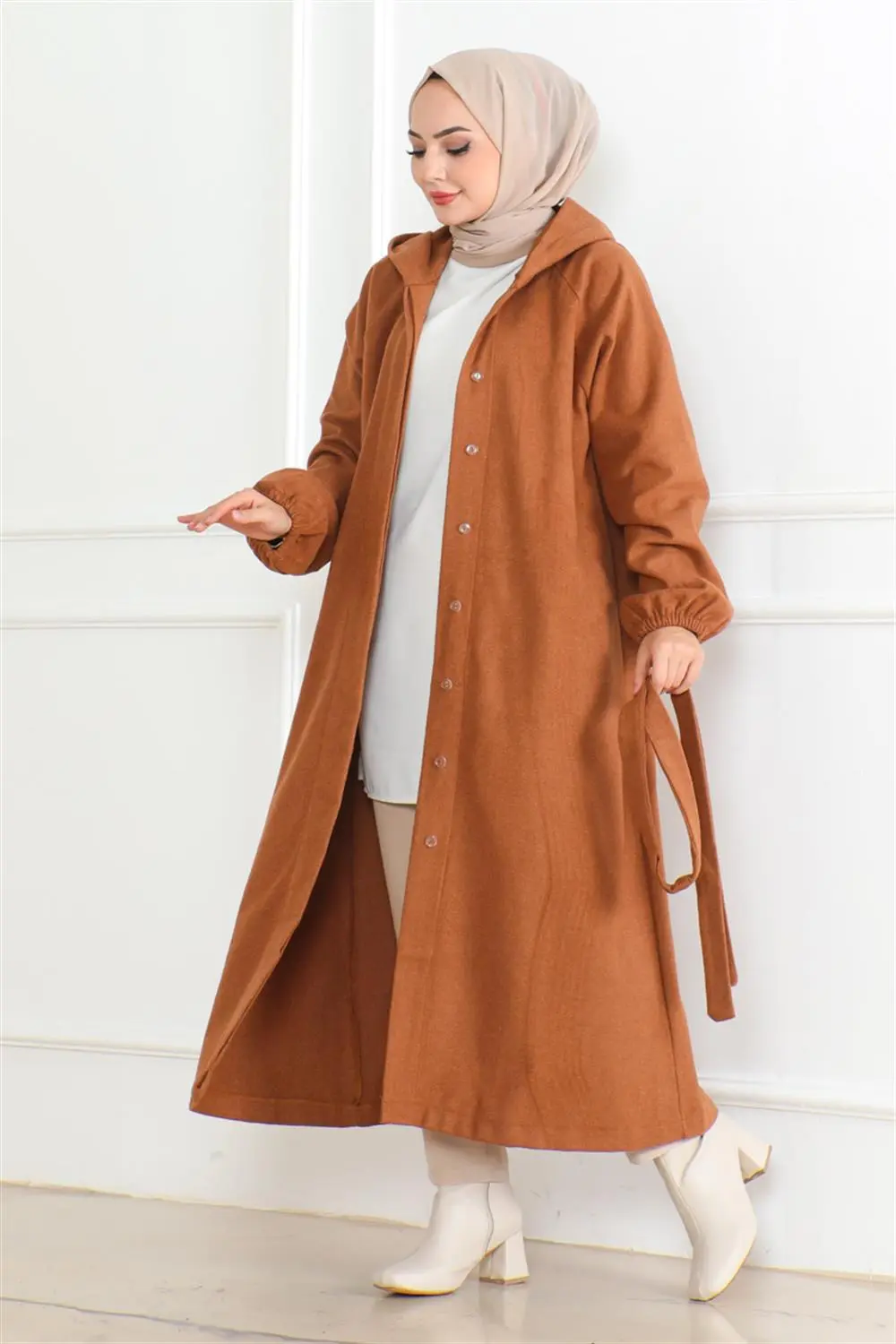 Belted Hijab Coat-detail