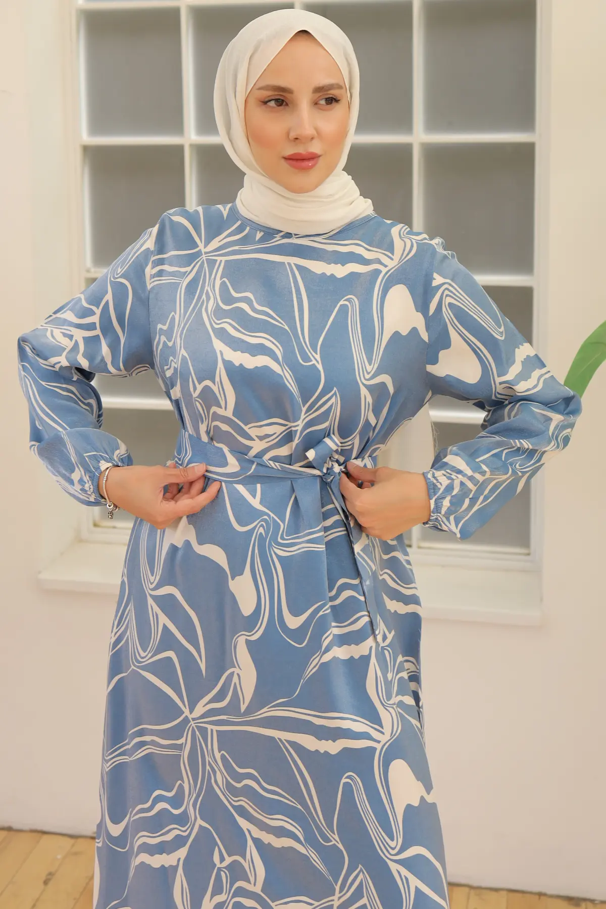 Belted Patterned Dress-detail