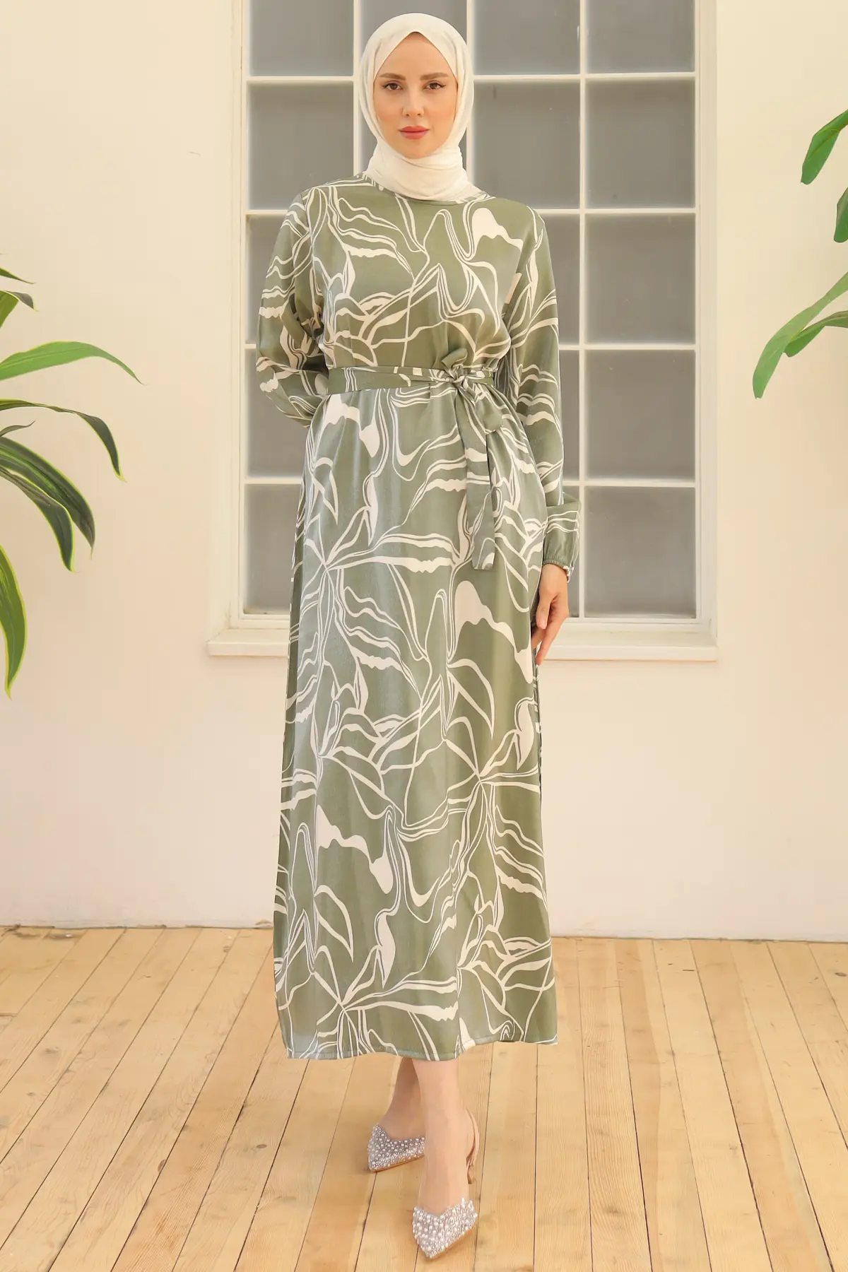 Belted Patterned Dress-detail