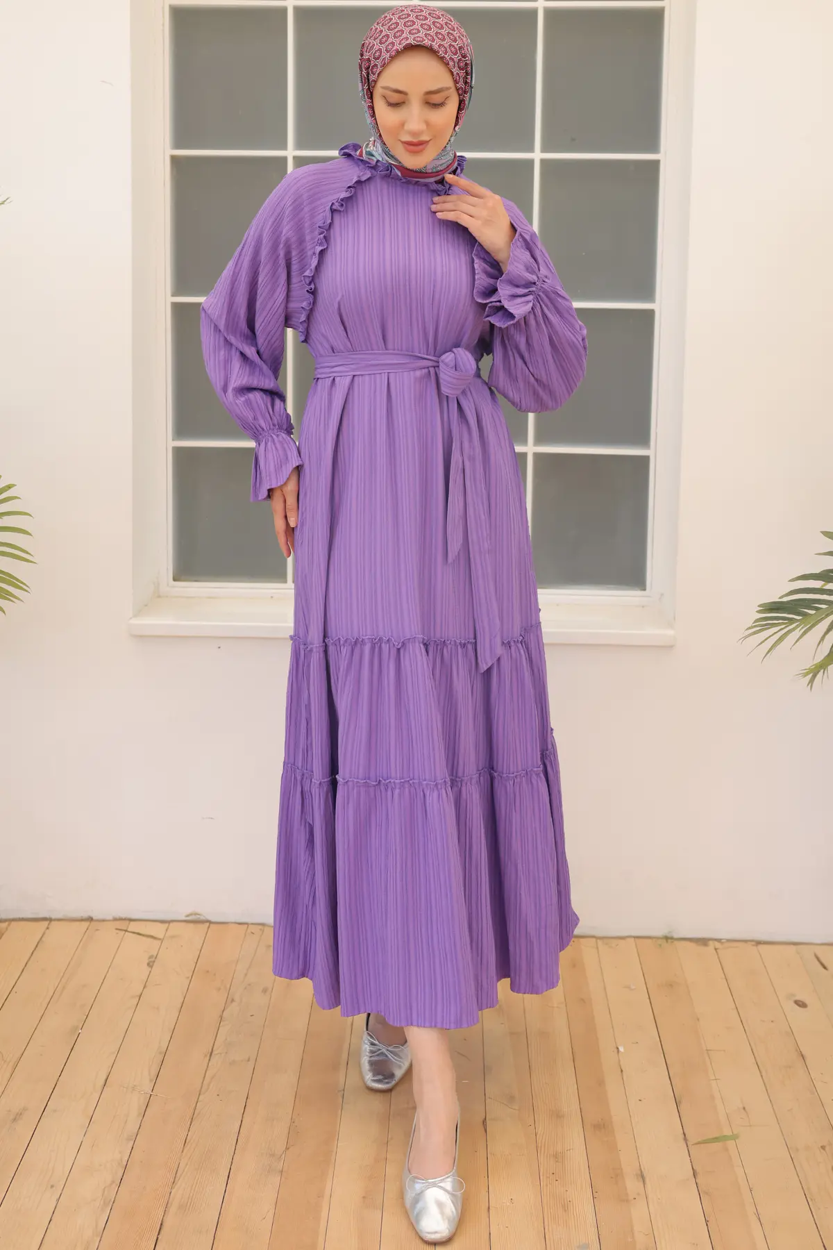 Belted Ruffle Detailed Dress-detail