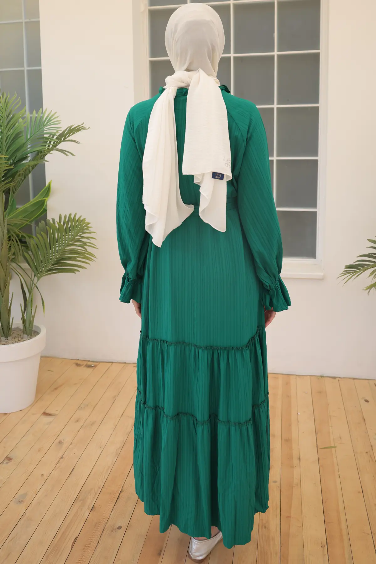 Belted Ruffle Detailed Dress-detail