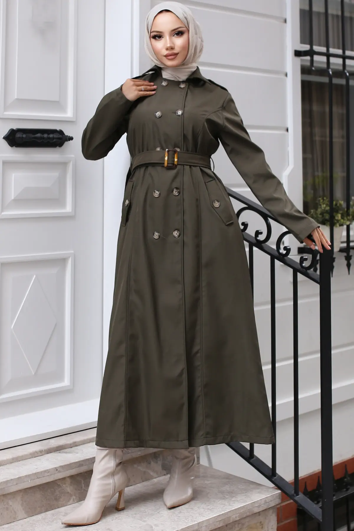 Belted Trench Coat-detail