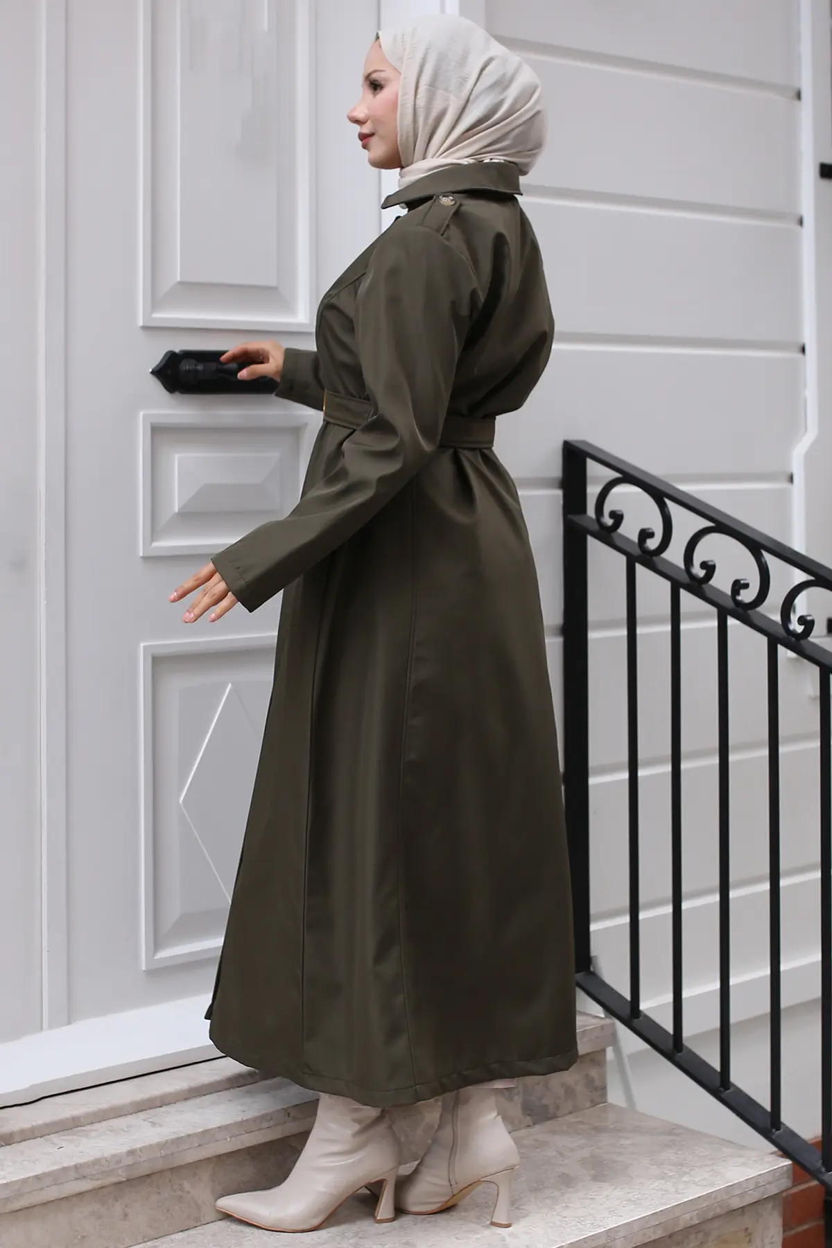 Belted Trench Coat-detail
