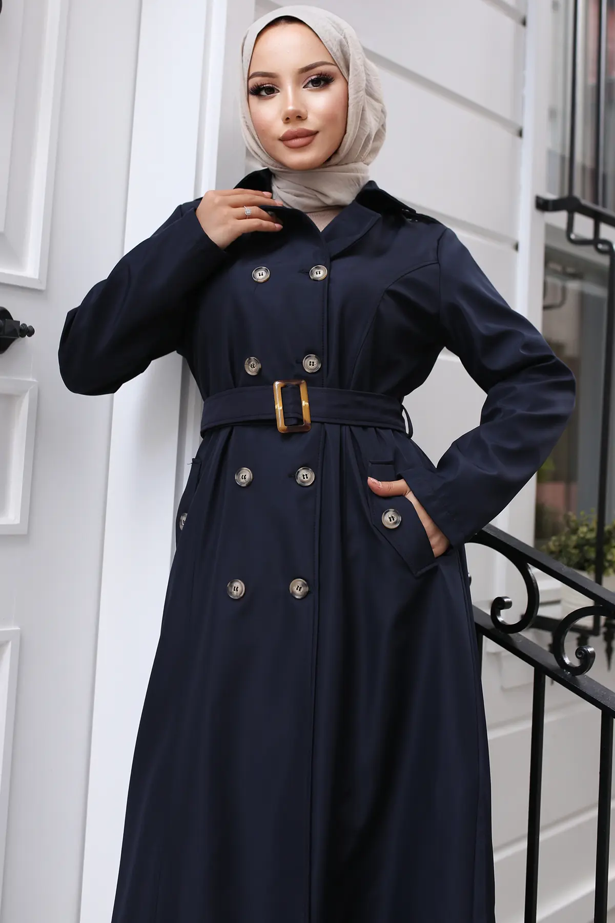 Belted Trench Coat-detail