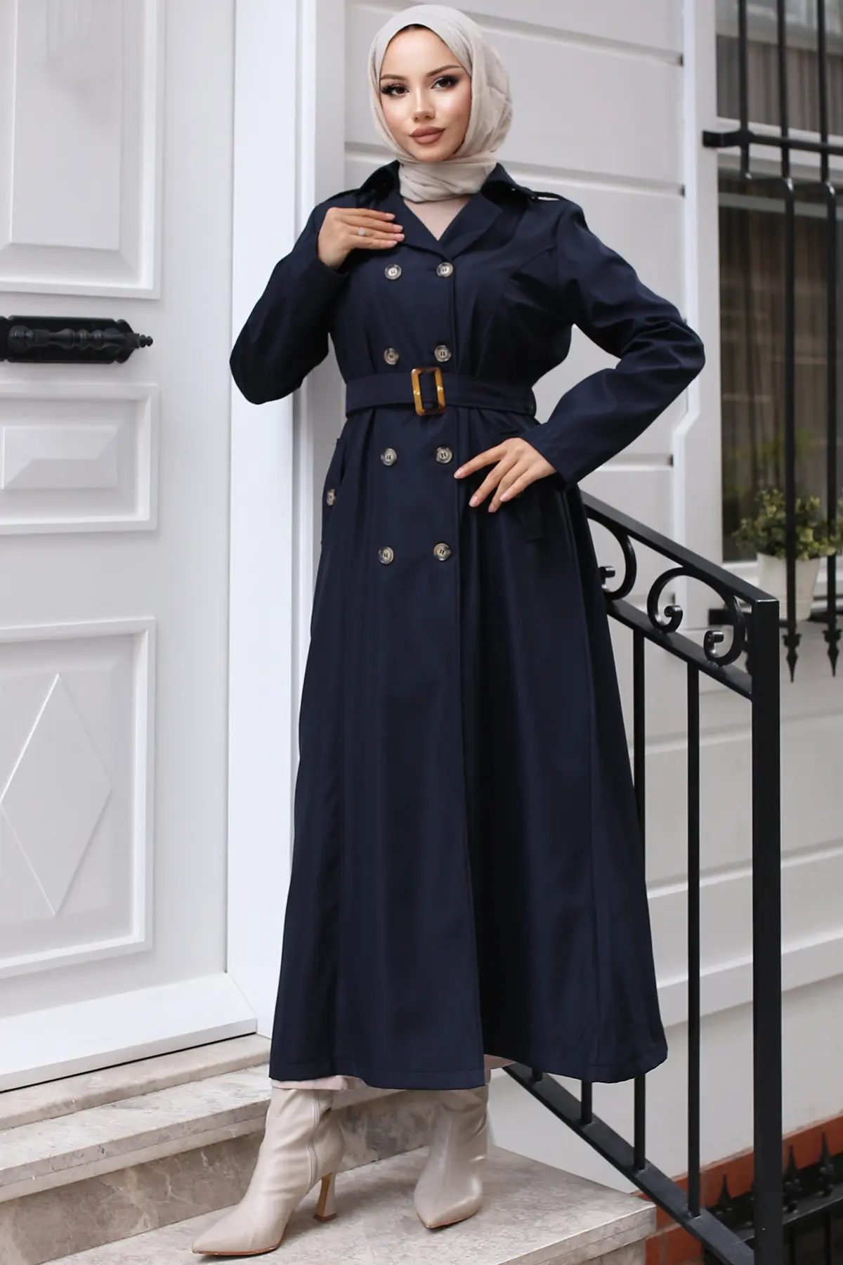 Belted Trench Coat-detail