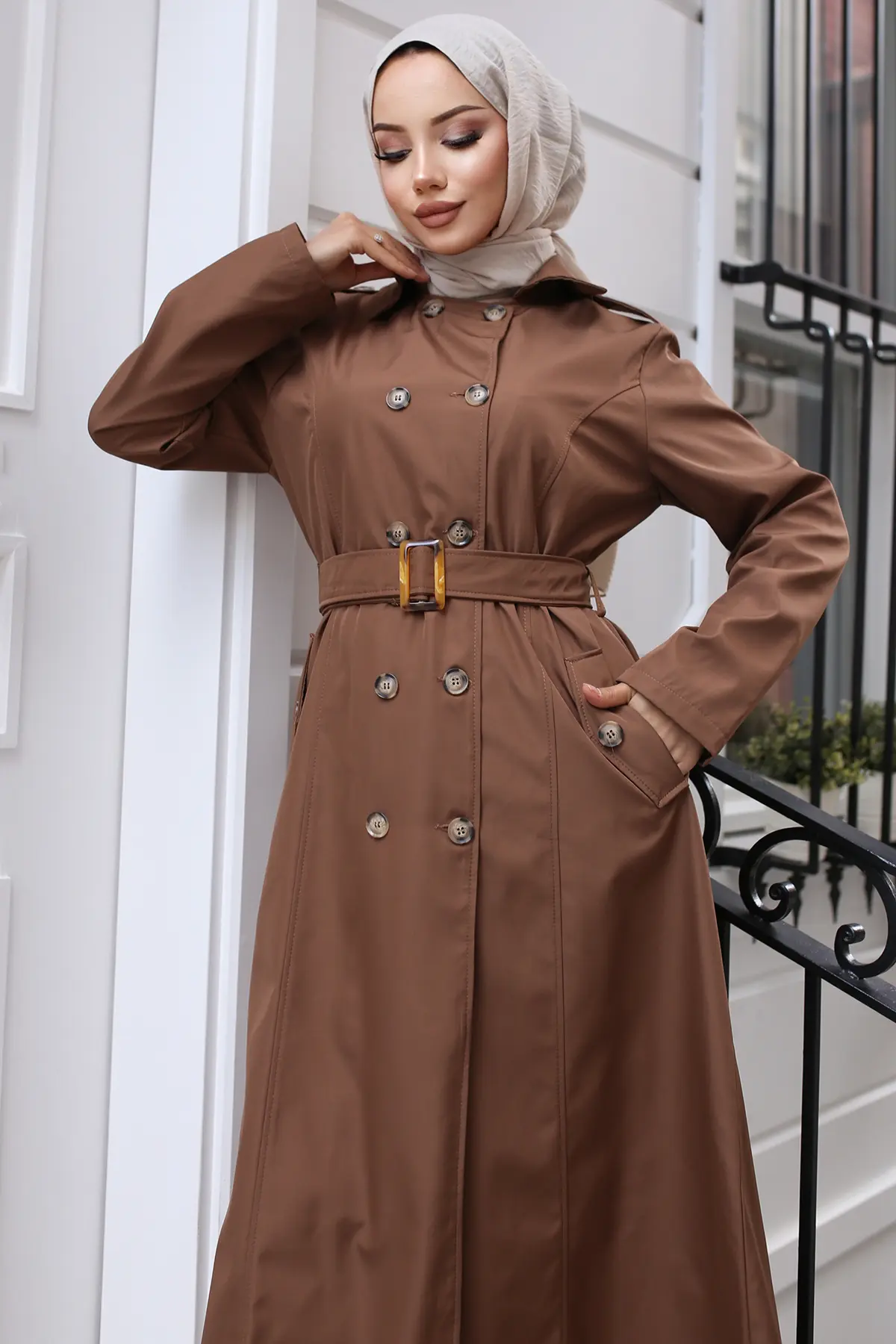 Belted Trench Coat-detail