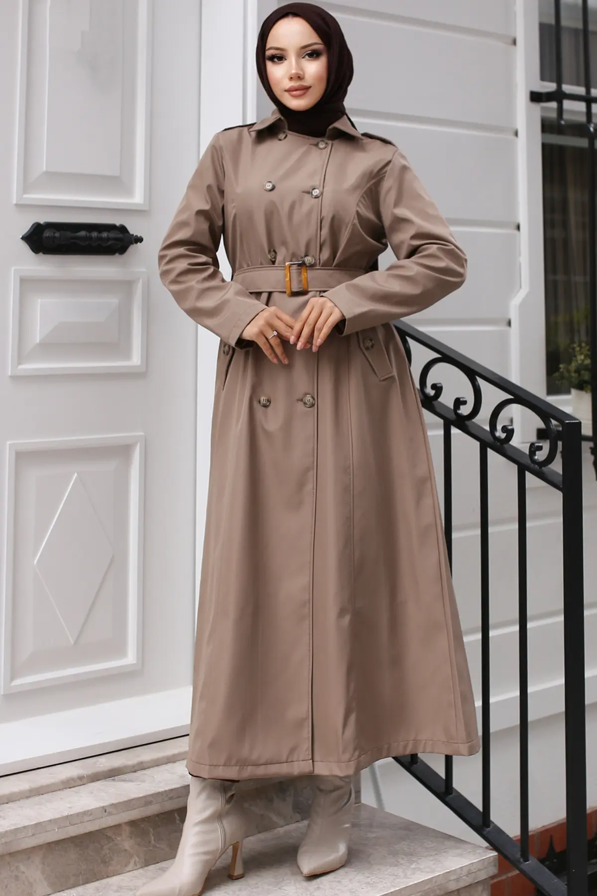 Belted Trench Coat-detail