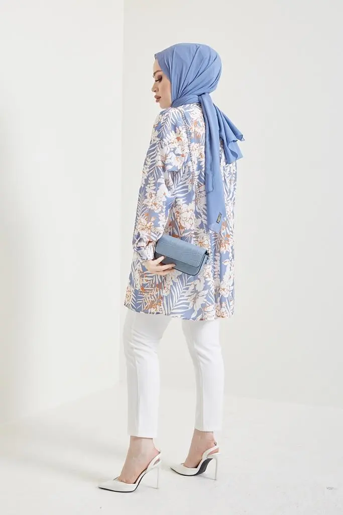 Blue Patterned Hijab Shirt-detail