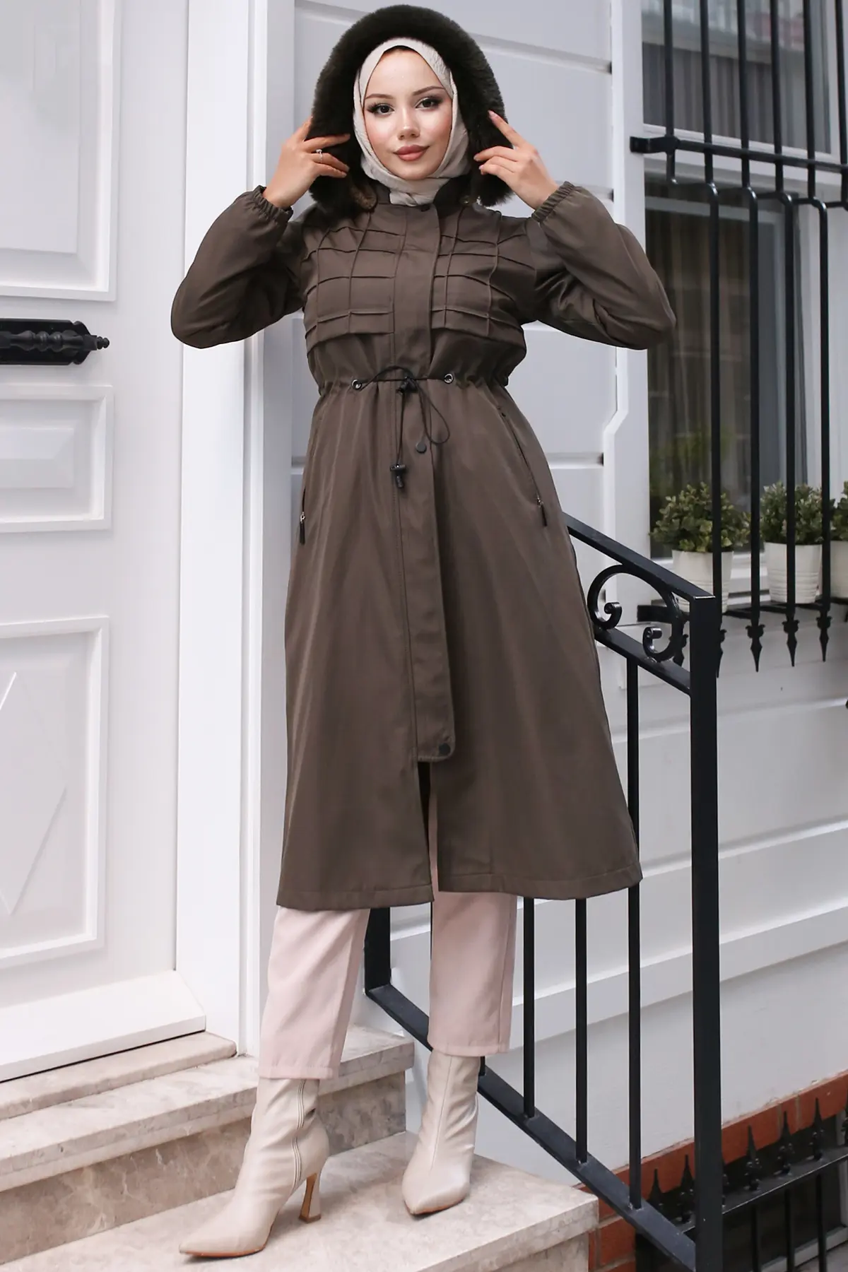 Bondite Coat With Plush Inside And Fur Collar-detail