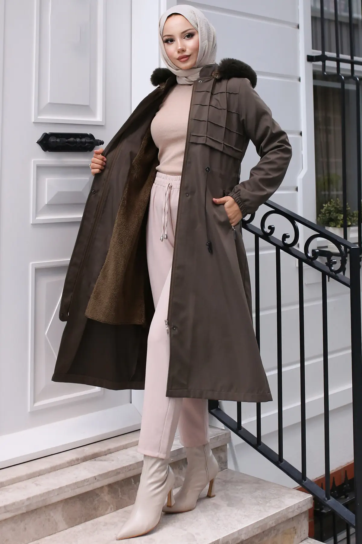 Bondite Coat With Plush Inside And Fur Collar