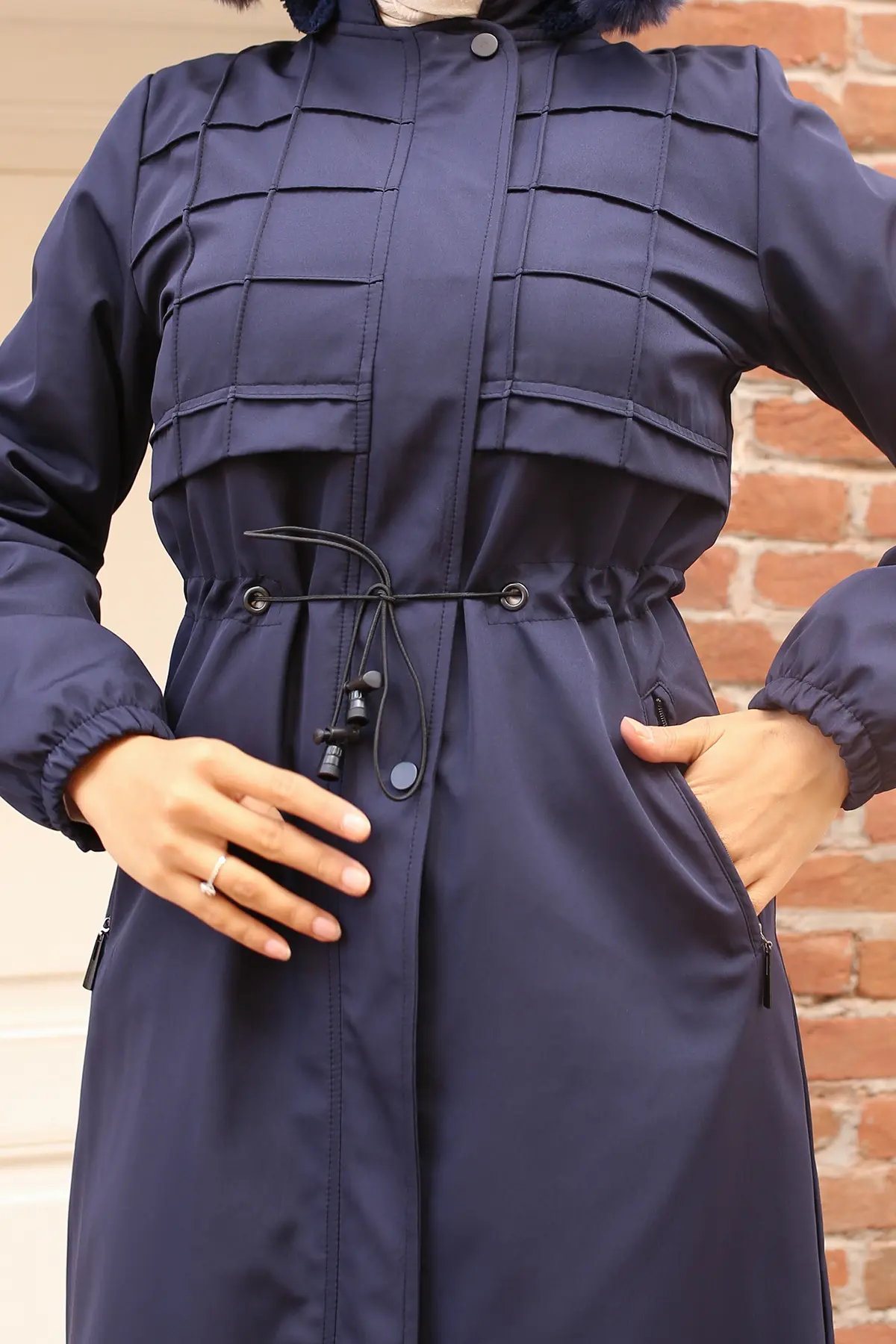 Bondite Coat With Plush Inside And Fur Collar-detail