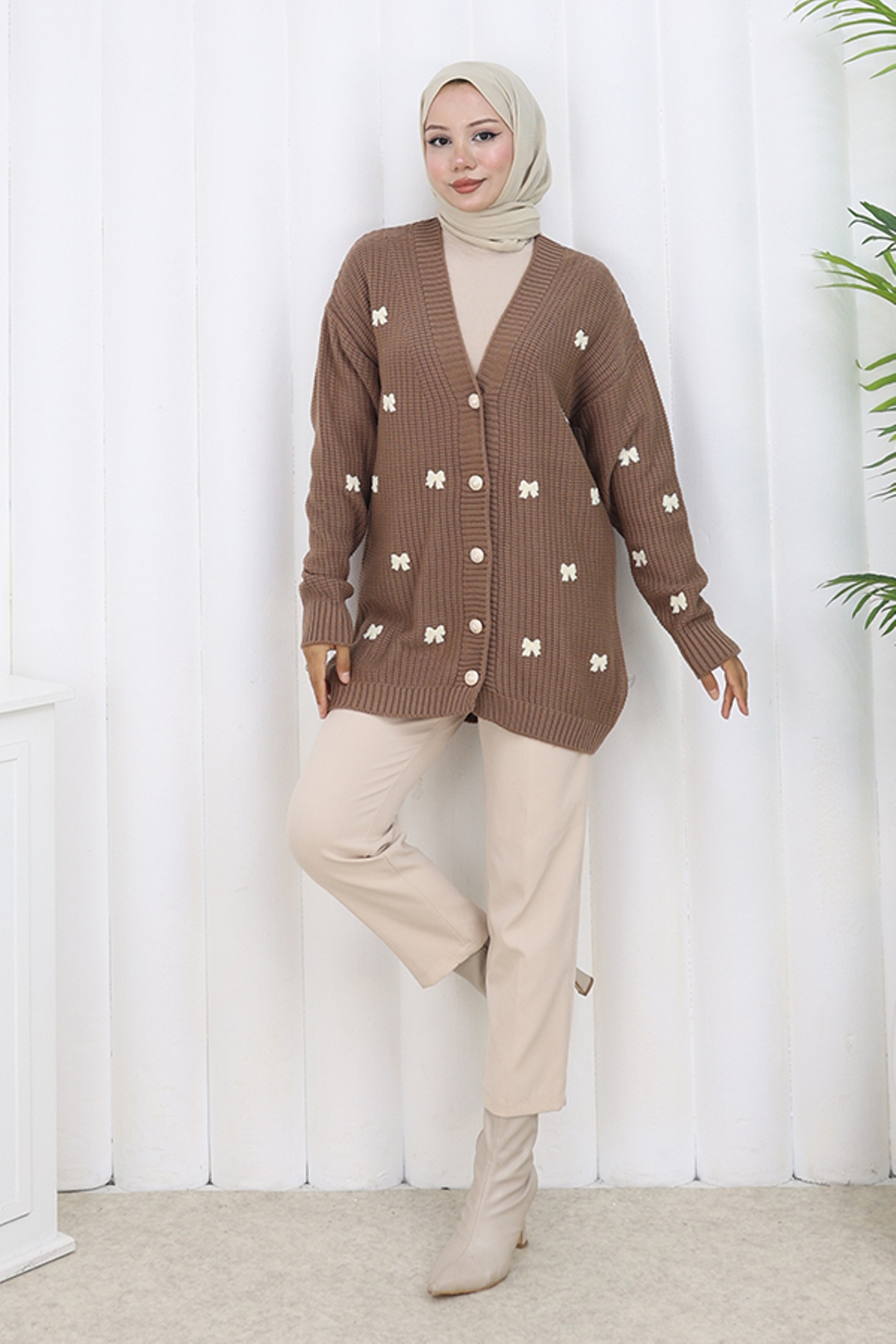 Bow Detailed Knit Cardigan
