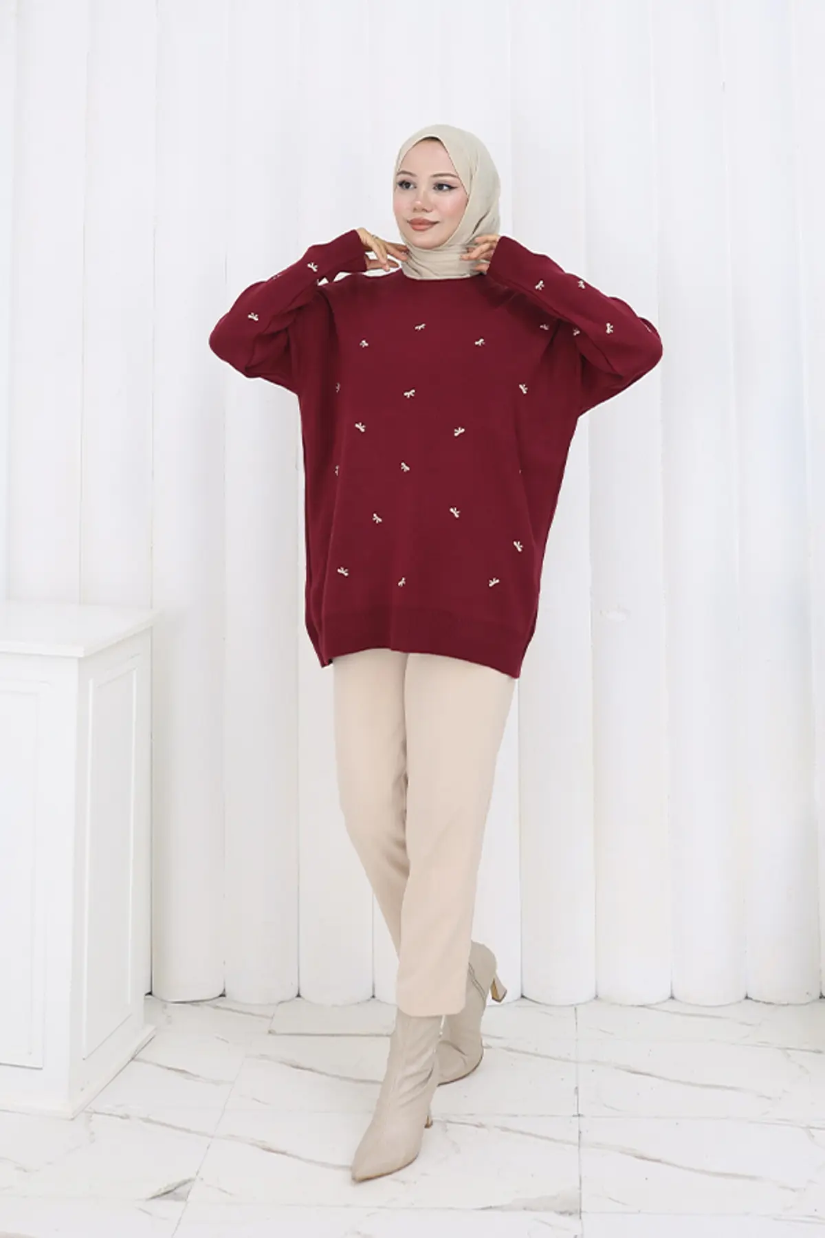 Bow Patterned Knit Sweater