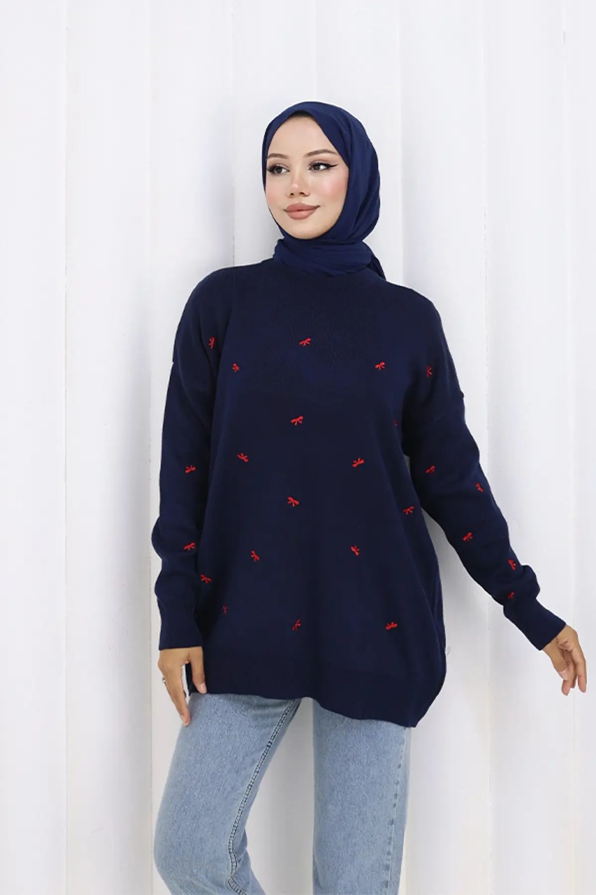 Bow Patterned Knit Sweater-detail