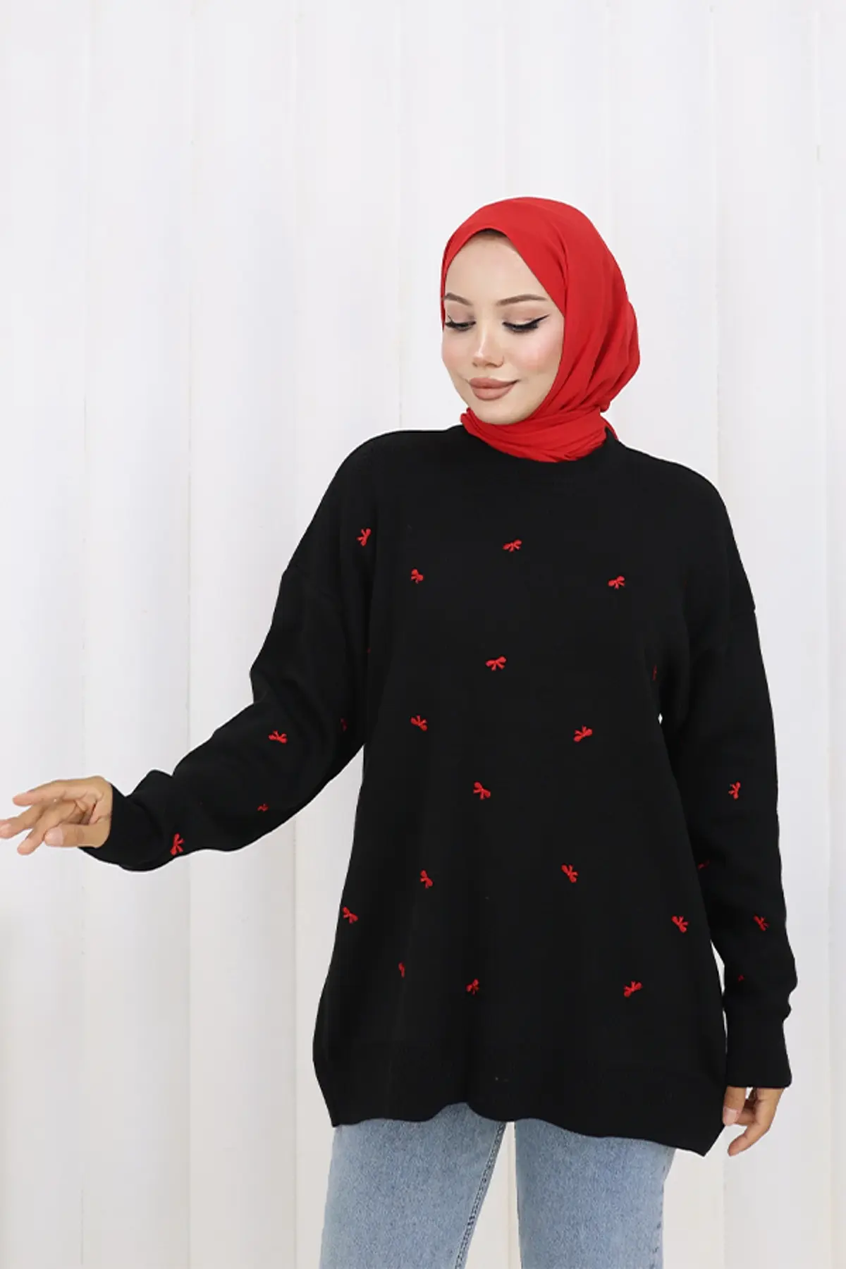 Bow Patterned Knit Sweater-detail