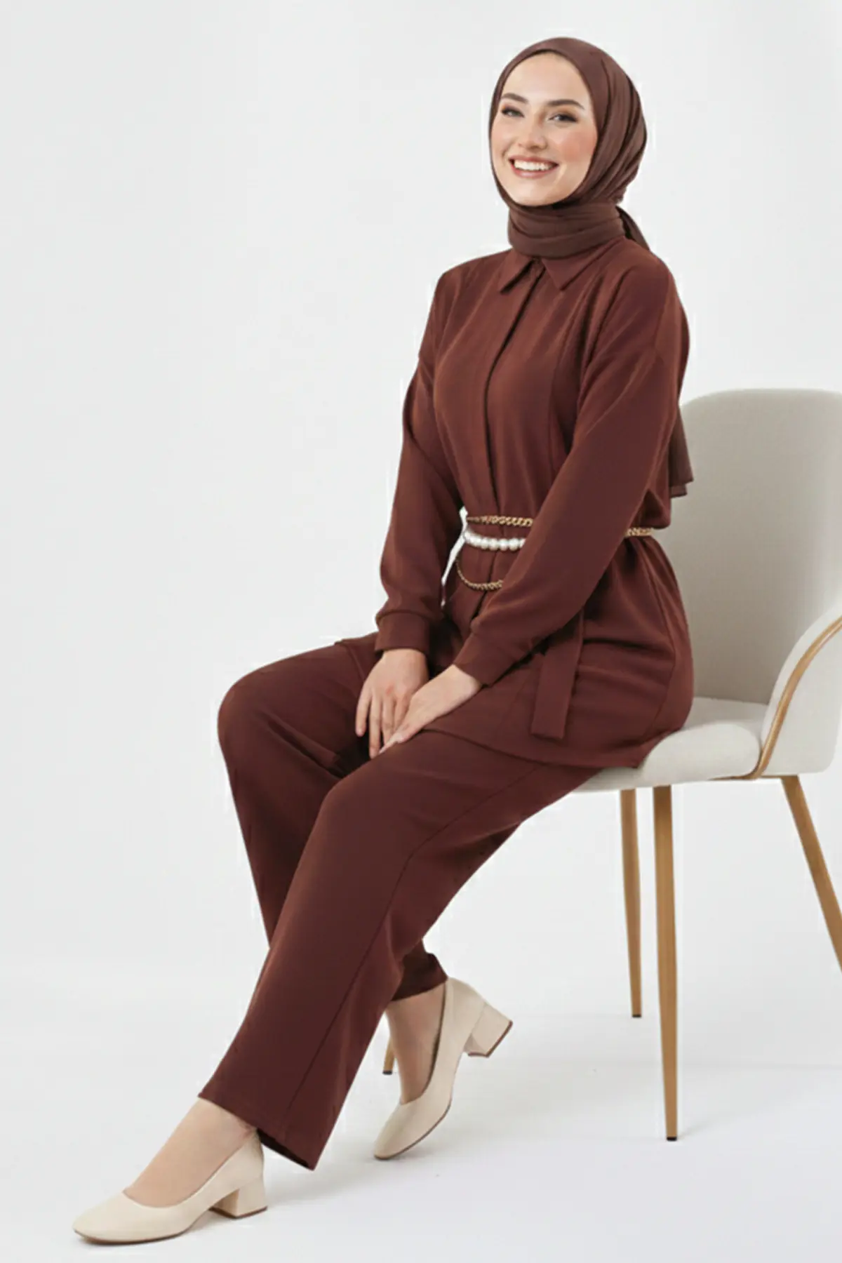 Brooch Detailed Hijab Two-piece Set-detail