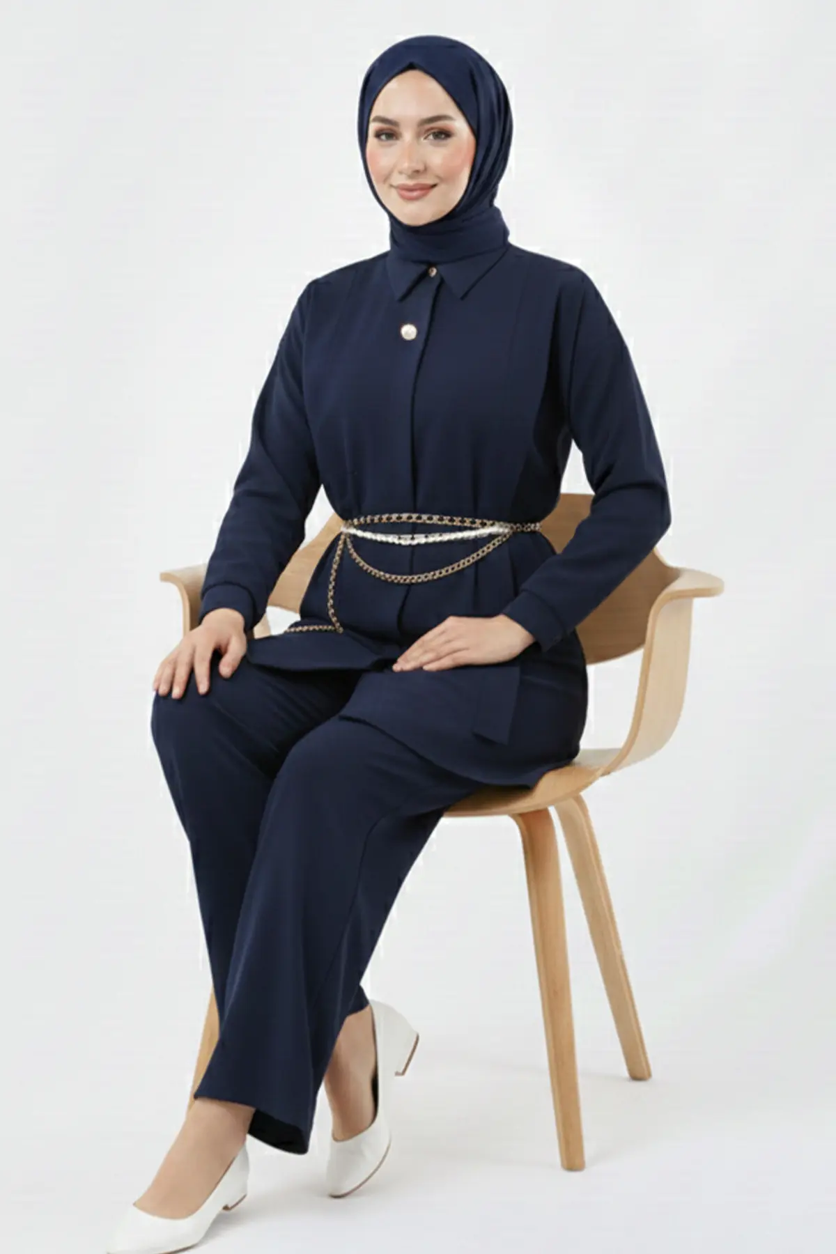 Brooch Detailed Hijab Two-piece Set-detail