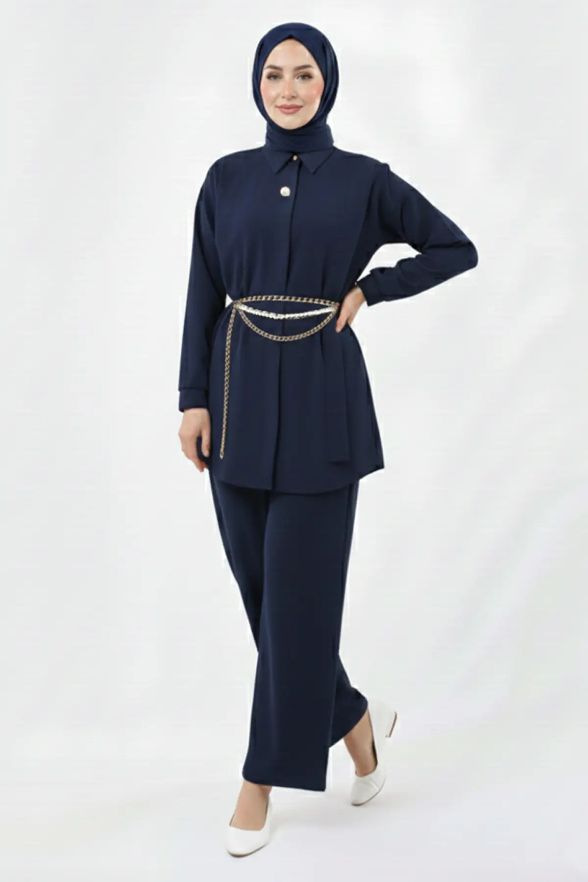 Brooch Detailed Hijab Two-piece Set