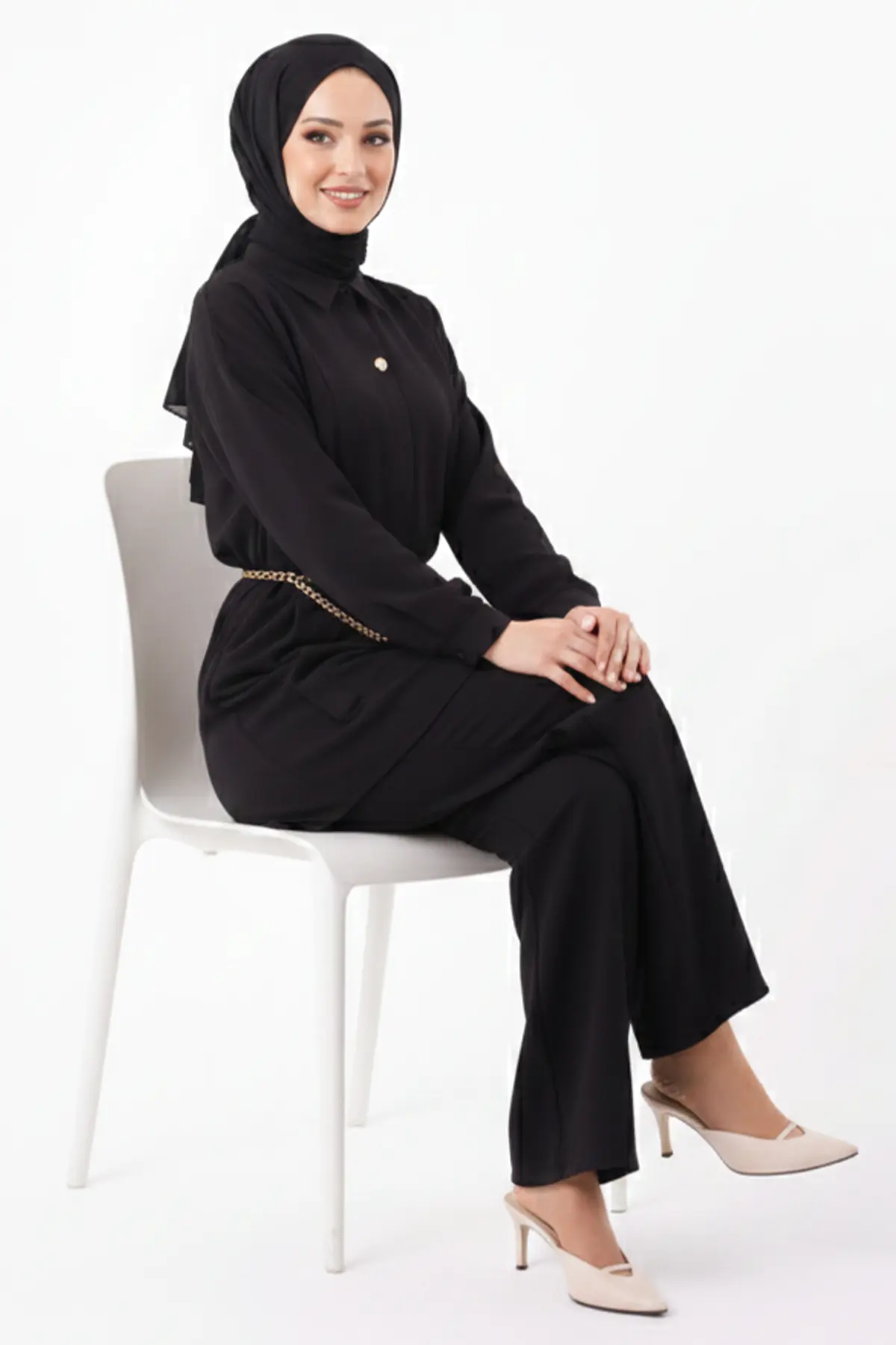 Brooch Detailed Hijab Two-piece Set-detail