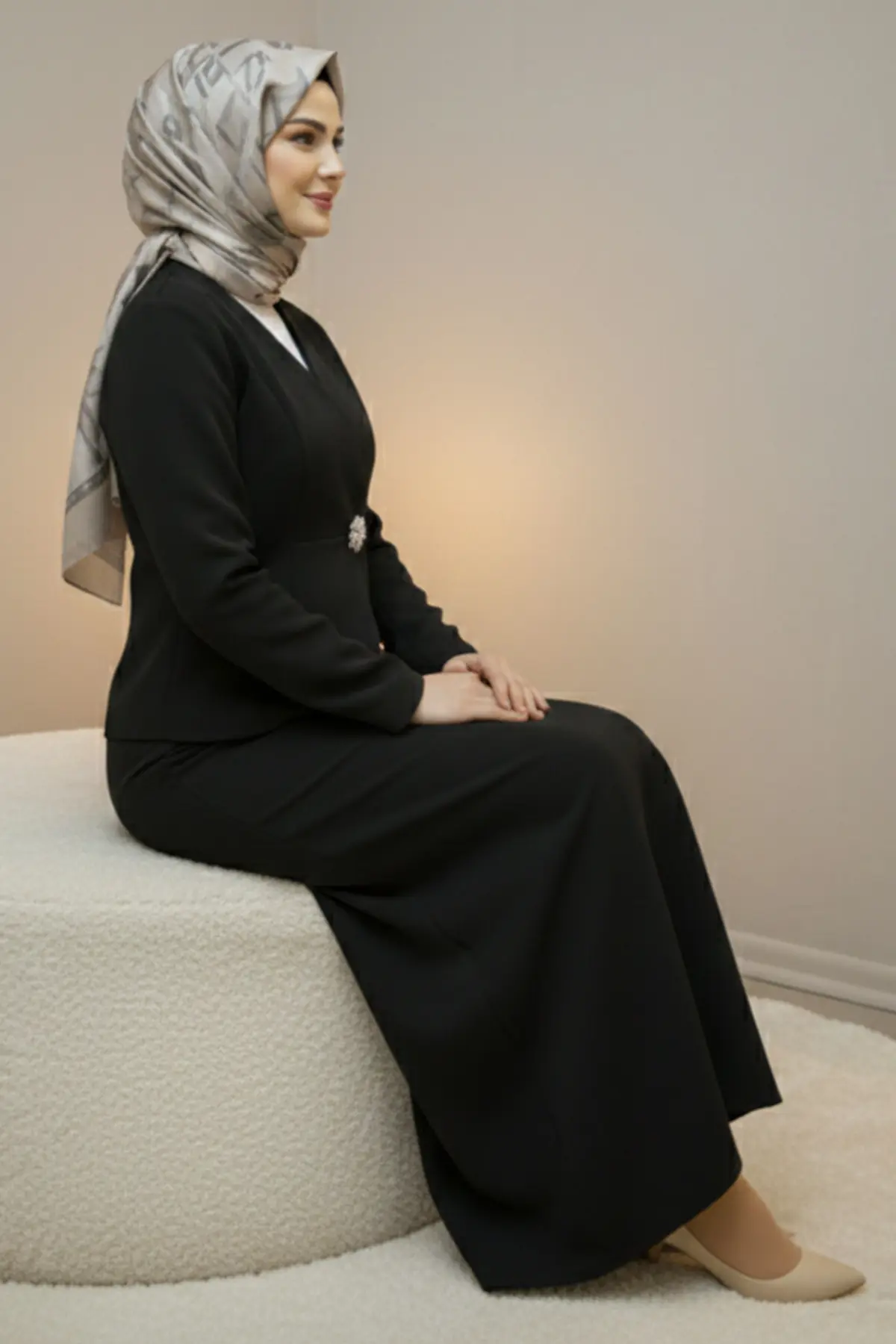 Brooch Jacket Suit-detail