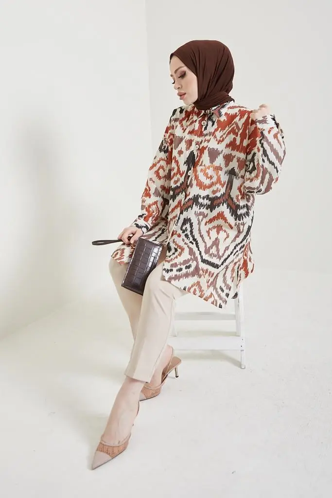 Brown Patterned Hijab Shirt-detail