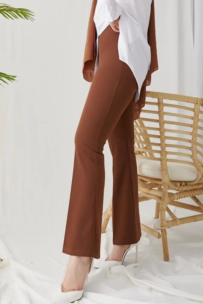 Brown Spanish Cuffed Fabric Trousers-detail