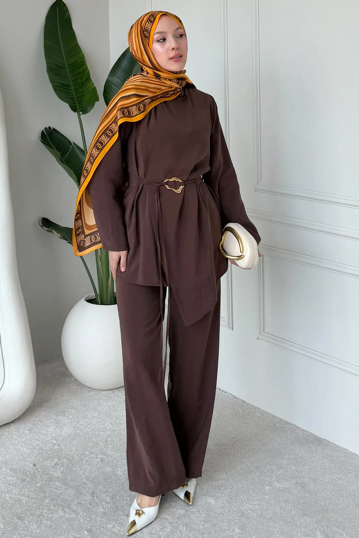 Buckled Two-piece Set-detail