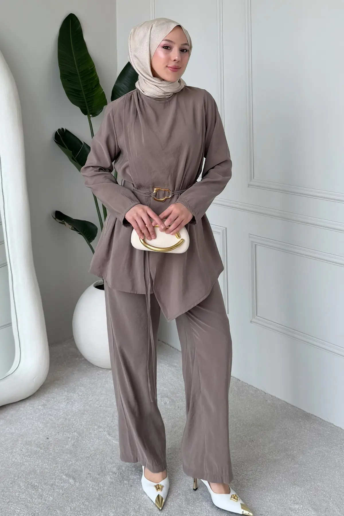 Buckled Two-piece Set-detail