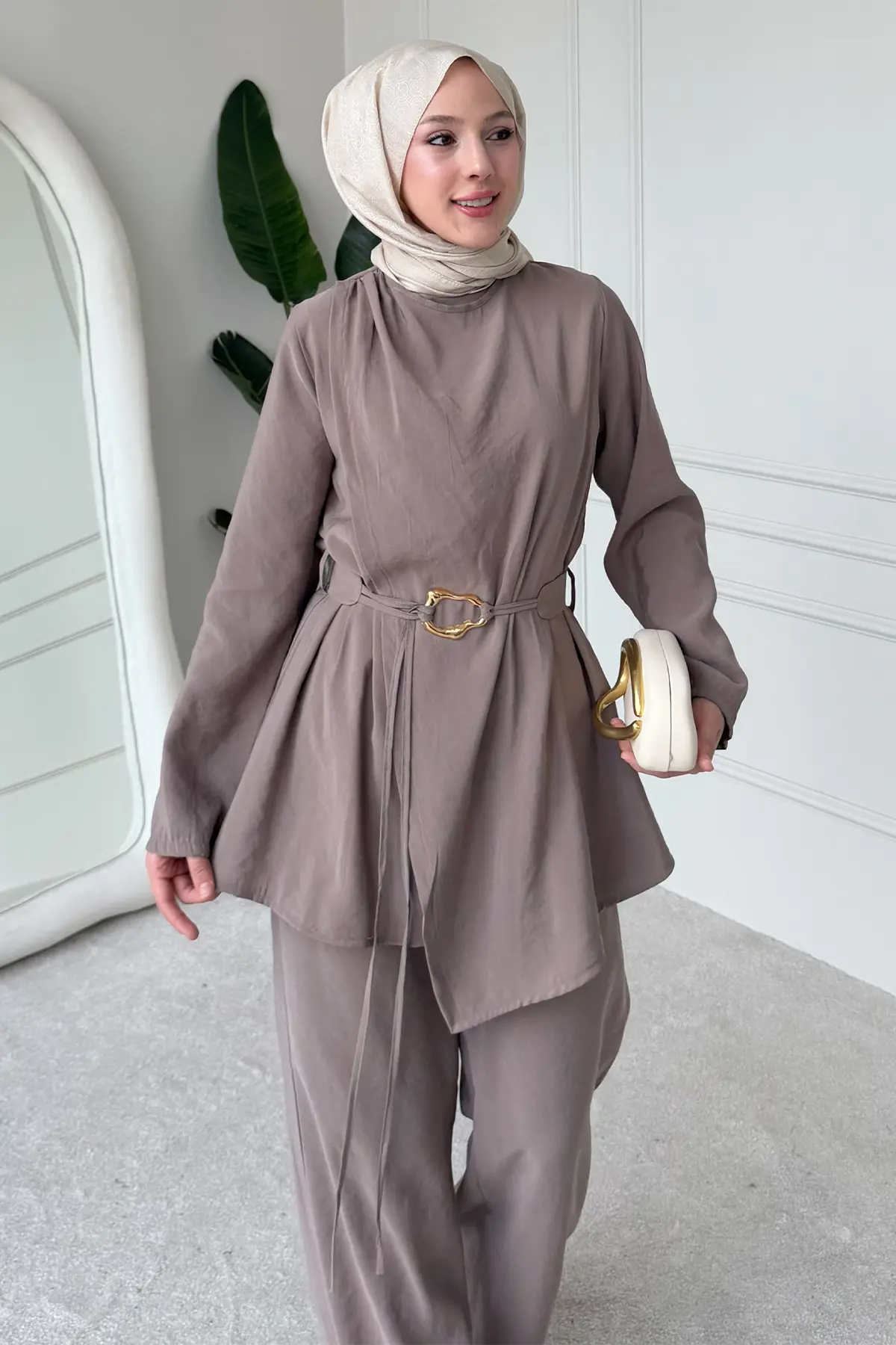 Buckled Two-piece Set-detail