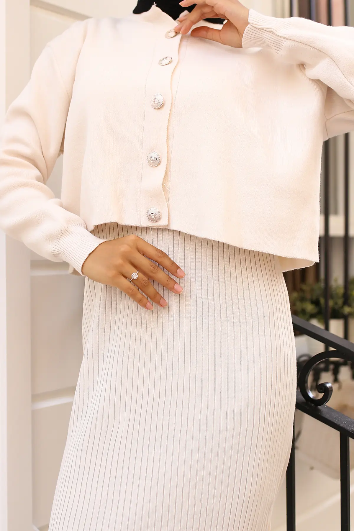 Button Detailed Gilet Knitwear Set-detail