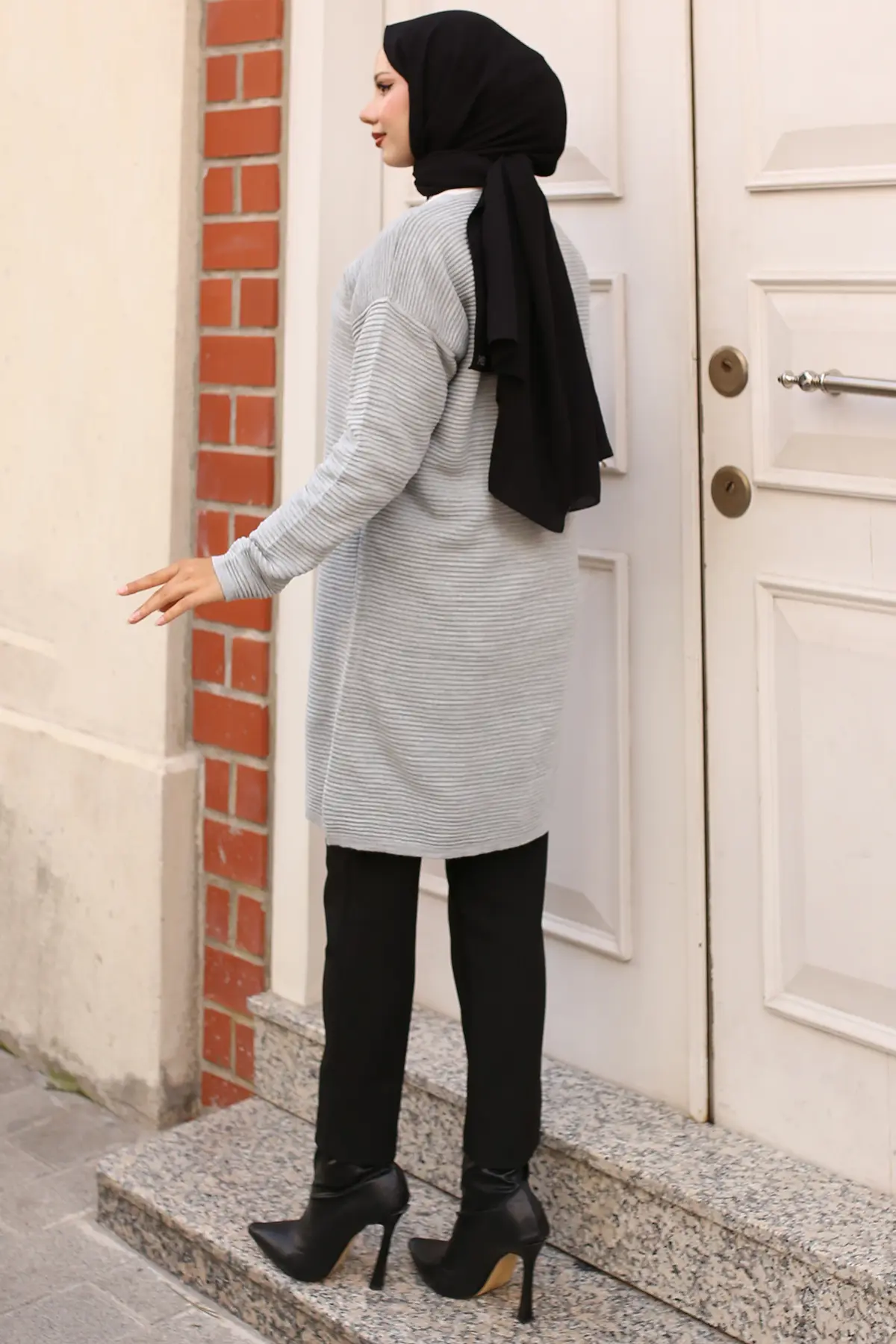 Button Detailed Ribbed Cardigan-detail