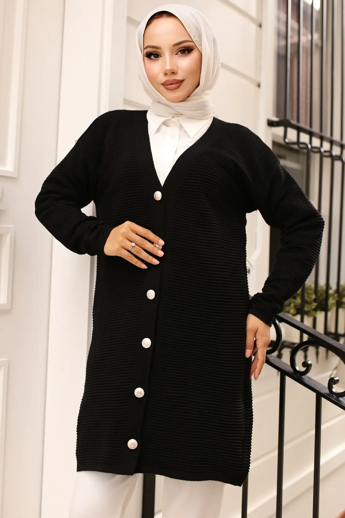 Button Detailed Ribbed Cardigan-detail