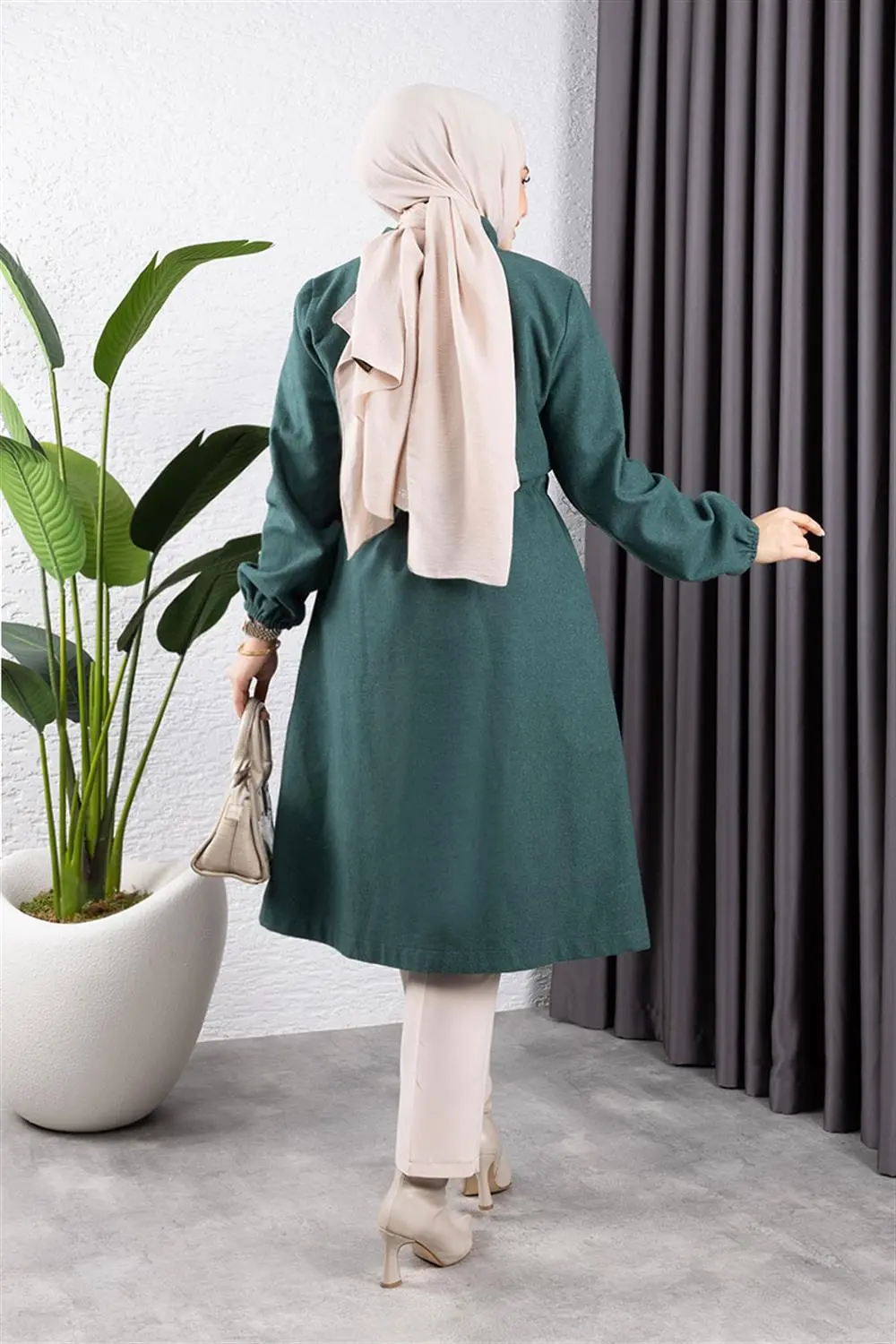 Button Detailed Stash Coat-detail