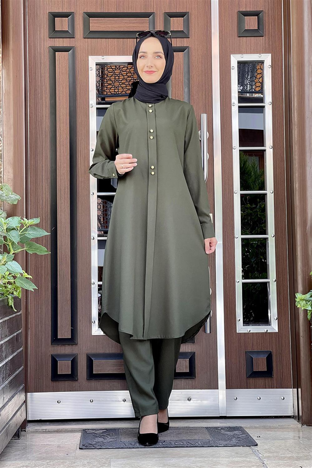 Buttoned Double Suit